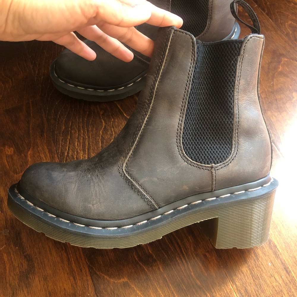 Dr. Martens Cadence chelsea boot size 6